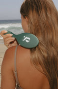 Load image into Gallery viewer, The Detangling Brush by Glow Beauty
